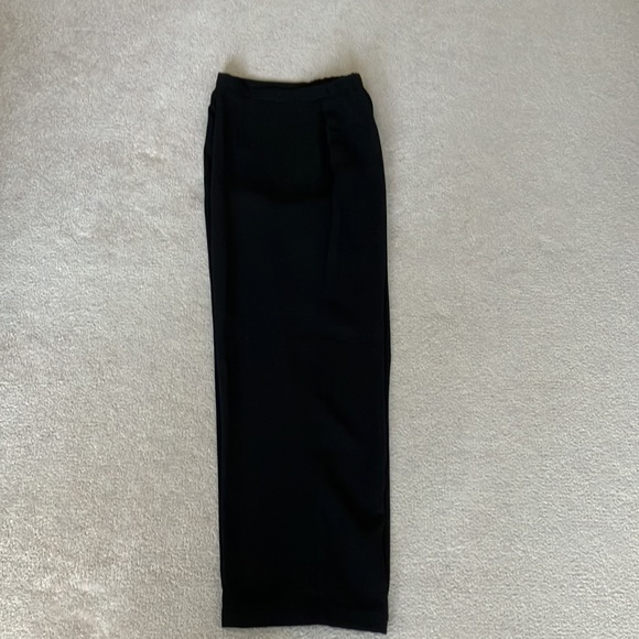 Ladies Black Suit Jacket and Pants. Size 12 Machine Washable. Great for travel. - Picture 6 of 7